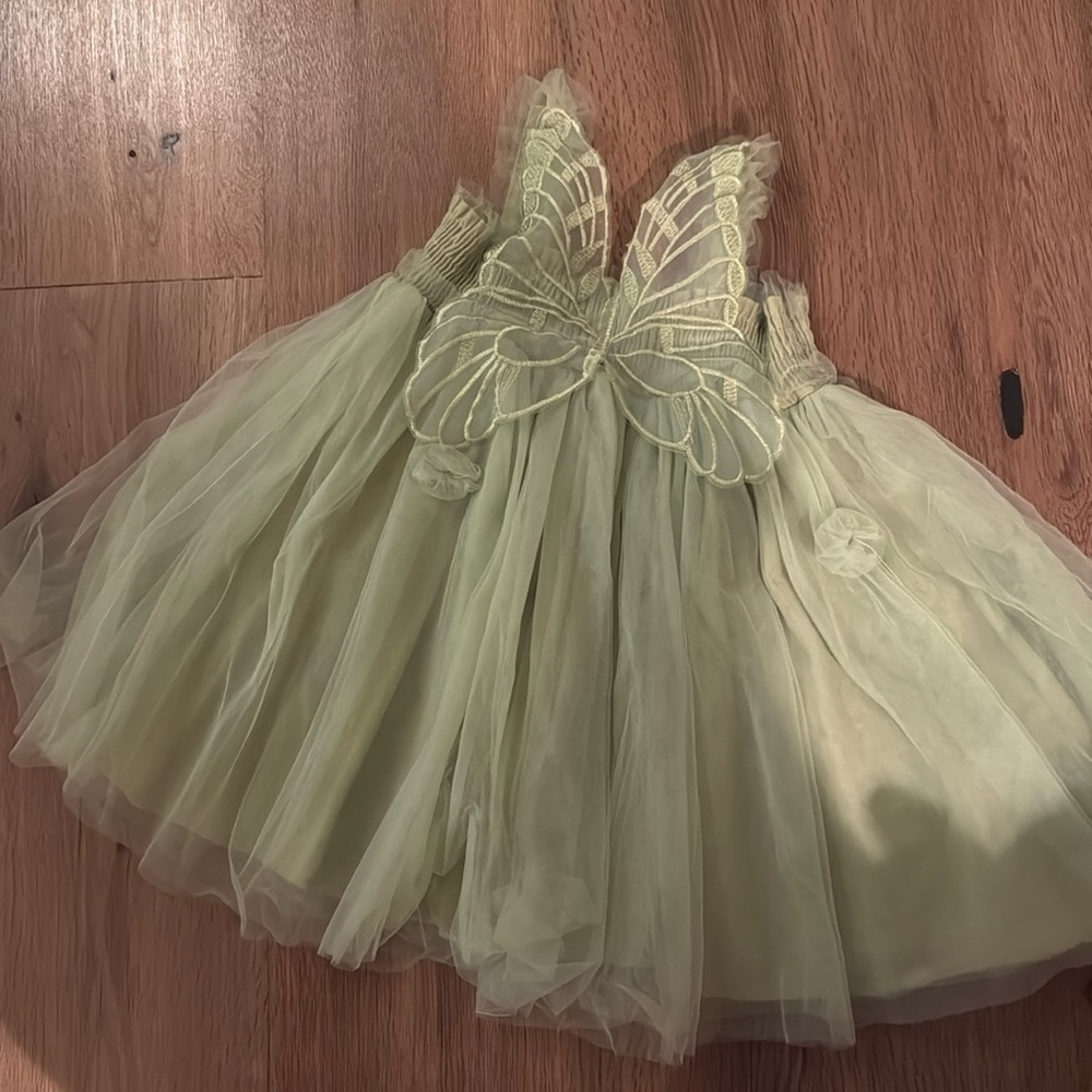 Little girls tulle dress with mini flowers